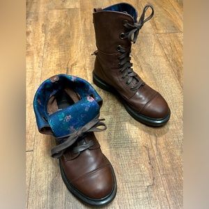 Dr. Martens Aimilie Brown boots with Blue floral